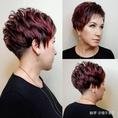 百度AI大会上李彦宏遭泼水,肇事者直男上树程冠 百度AI大会上李彦宏遭泼水,肇事者直男上树程冠