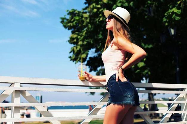 赵飞燕杨贵妃为何不孕