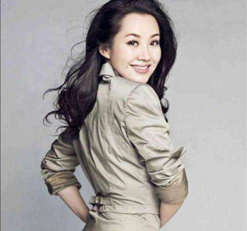 艺术家用肥猫代替名画主角网上走红