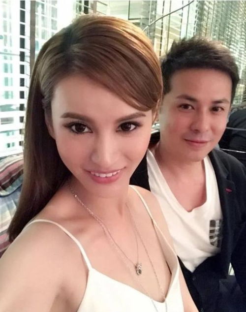 张子枫梁靖康吻戏