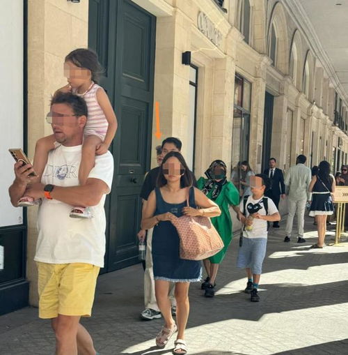 还是个学生的夏原吉是如何吸引朱元璋注意的？